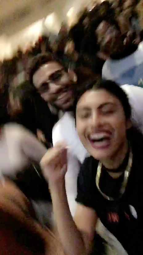 Aaqib and Simran are dancing in a club